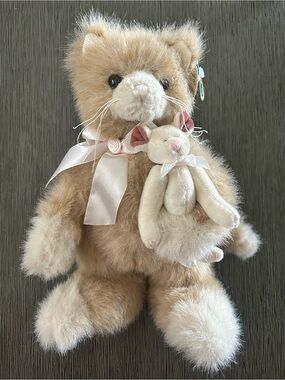 Bearington “Mouse and Trapper” Kitty with Mouse